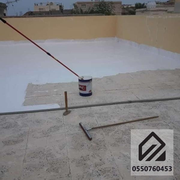 أعمال تركيب العزل المائي والحراري للأسطح في الدمام